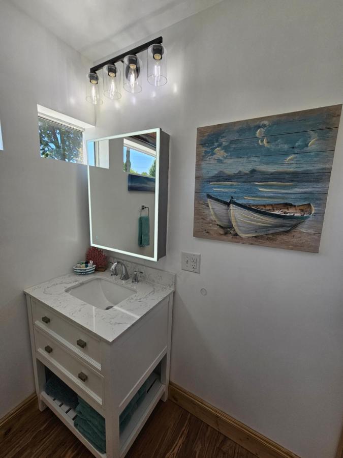 Seaside Lake-Front Cottage Madison Extérieur photo