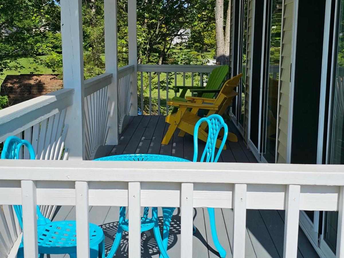 Seaside Lake-Front Cottage Madison Extérieur photo