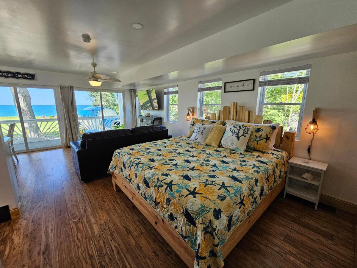 Seaside Lake-Front Cottage Madison Extérieur photo